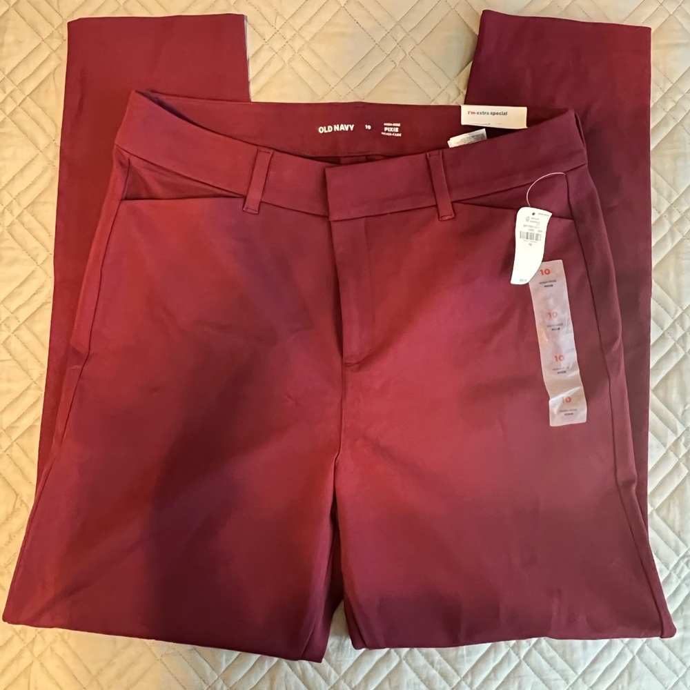 NWT Old Navy Ankle Pixie Pants- Size 10